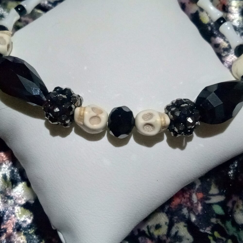 Handcrafted Gothic elegant skull black beaded bracelet with spider charm